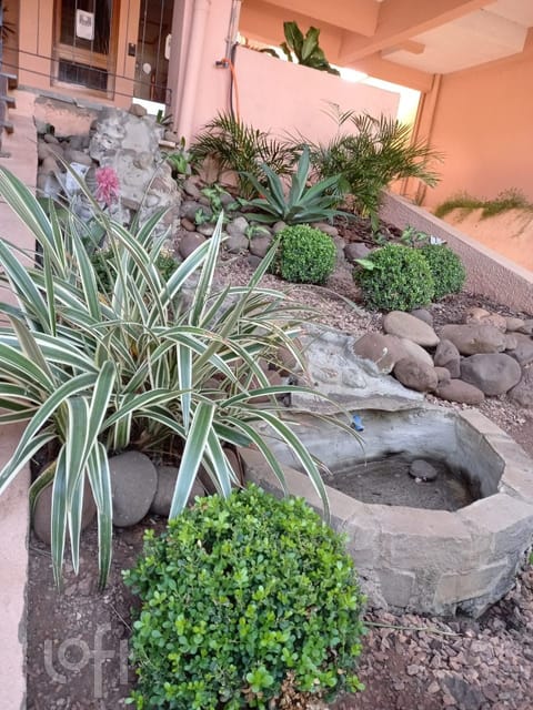 Image 1 - 250023